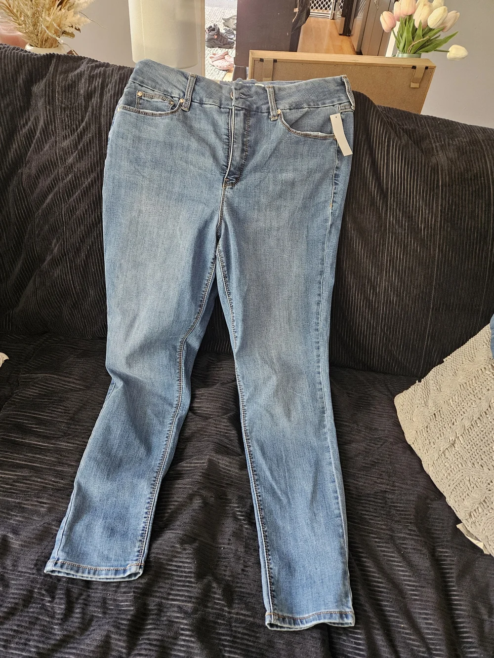 Seven7 Women's Straight-Leg Jeans in Light Blue Denim